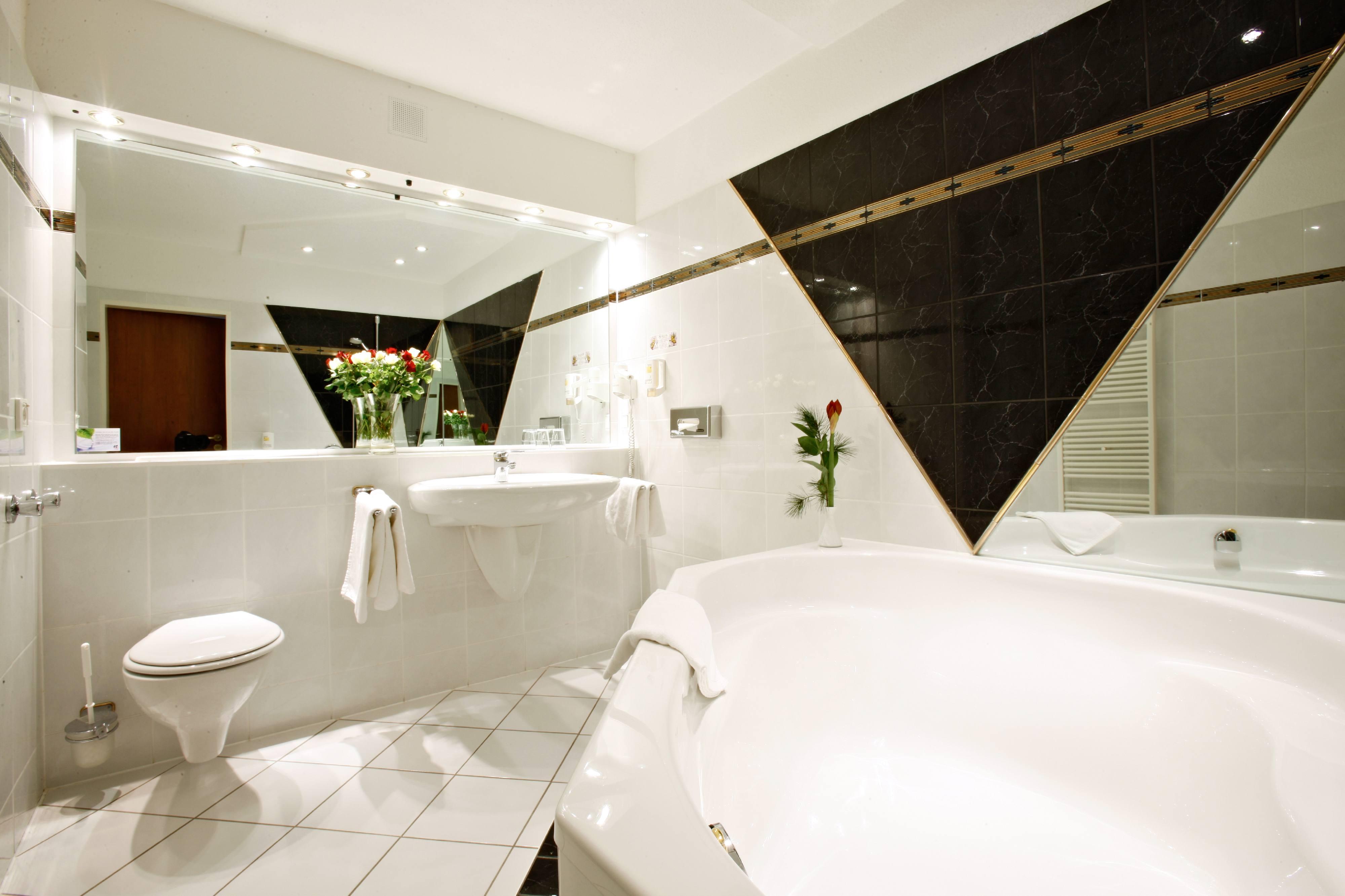Hotel Ploener See By Tulip Inn Екстериор снимка